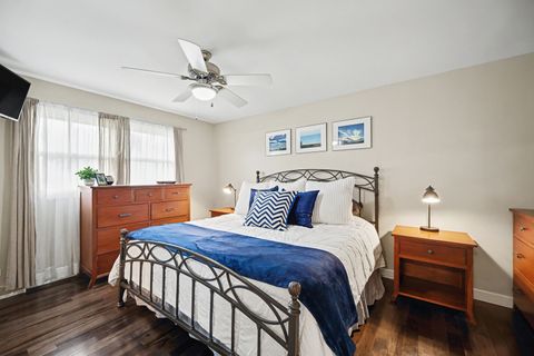 Tiny photo for 610 W Noyes Street, Arlington Heights, IL 60005 (MLS # 12589407)