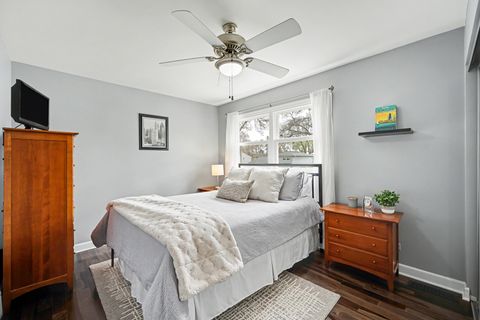 Tiny photo for 610 W Noyes Street, Arlington Heights, IL 60005 (MLS # 12589407)