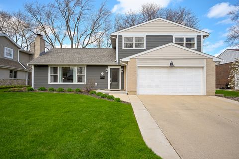 Photo of 610 W Noyes Street, Arlington Heights, IL 60005 (MLS # 12589407)
