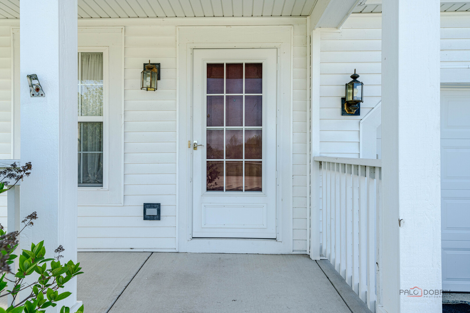 1094 Holly Drive