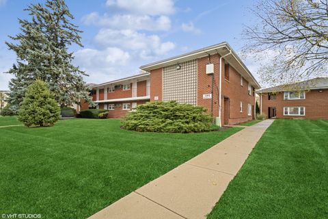 A home in Des Plaines