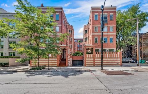 Photo of 1430 N La Salle Drive #F1, Chicago, IL 60610 (MLS # 12487704)