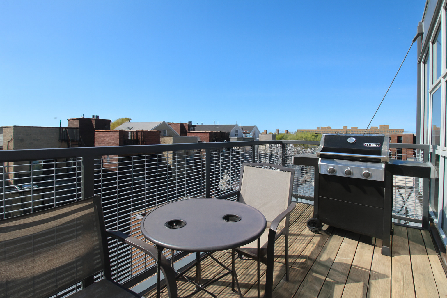 1540 W Fullerton Avenue 405