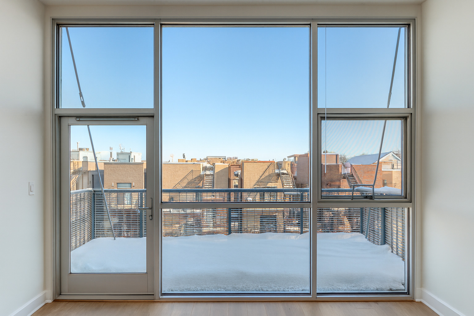 1540 W Fullerton Avenue 405