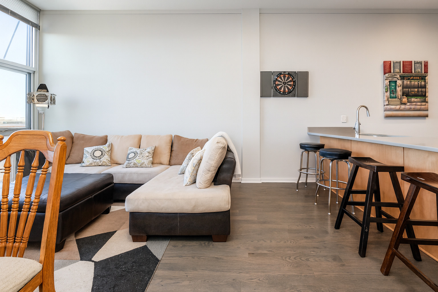 1540 W Fullerton Avenue 405