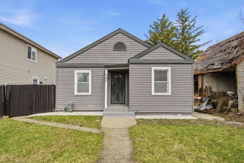 Tiny photo for 107 E 149th Street, Harvey, IL 60426 (MLS # 12602396)