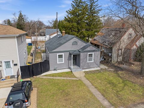 Tiny photo for 107 E 149th Street, Harvey, IL 60426 (MLS # 12602396)