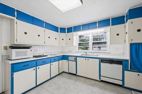 Tiny photo for 1419 Cambridge Drive, Champaign, IL 61821 (MLS # 12585772)