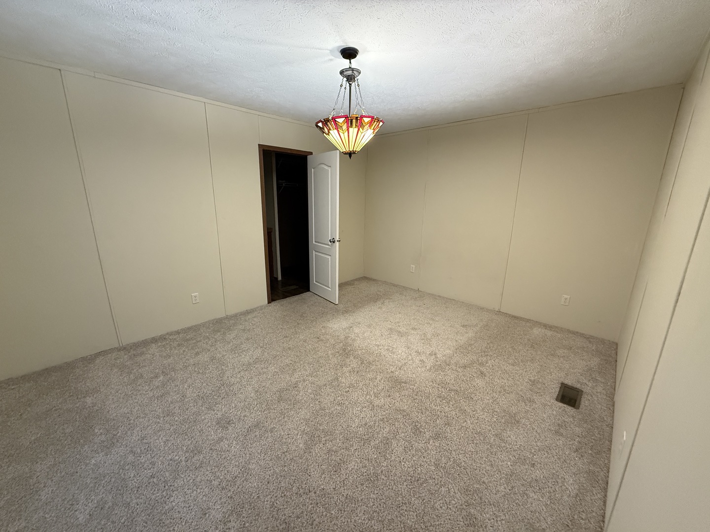 1712 S Dixie Highway 118