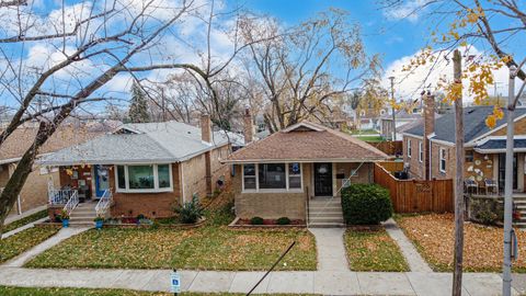 A home in Calumet Park