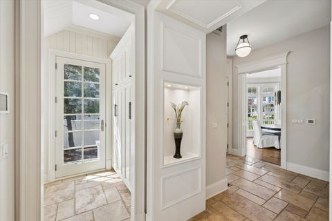Tiny photo for 11 S Adams Street, Hinsdale, IL 60521 (MLS # 12620344)