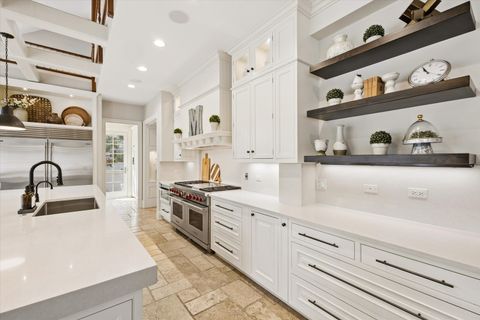 Tiny photo for 11 S Adams Street, Hinsdale, IL 60521 (MLS # 12620344)
