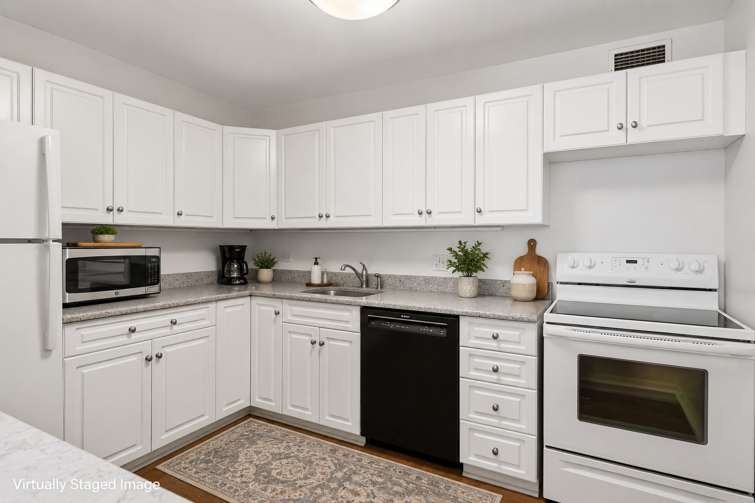1636 N WELLS Street 2215