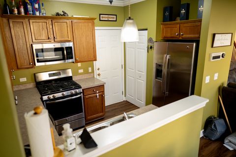 Tiny photo for 2406 Sunshine Lane, Aurora, IL 60503 (MLS # 12584012)