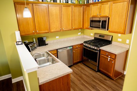 Tiny photo for 2406 Sunshine Lane, Aurora, IL 60503 (MLS # 12584012)