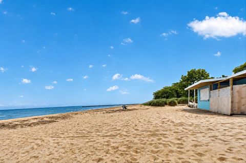 Tiny photo for 7033 N Sheridan Road #G, Chicago, IL 60626 (MLS # 12664809)
