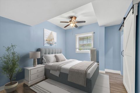 Tiny photo for 7033 N Sheridan Road #G, Chicago, IL 60626 (MLS # 12664809)