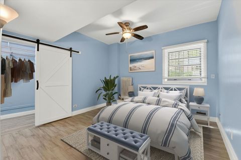 Tiny photo for 7033 N Sheridan Road #G, Chicago, IL 60626 (MLS # 12664809)