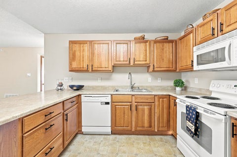 Tiny photo for 3213 S 16th Avenue #204, Eldridge, IA 52748 (MLS # 12746650)