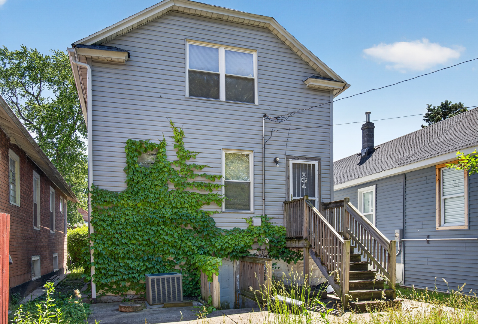 1018 W 104TH Place