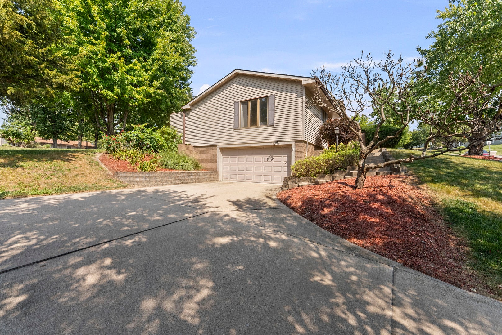 1714 Winding Hill Road
