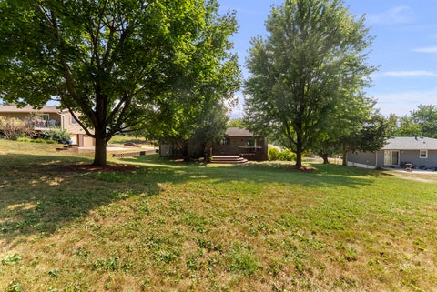 Tiny photo for 1714 Winding Hill Road, Davenport, IA 52807 (MLS # 12744421)