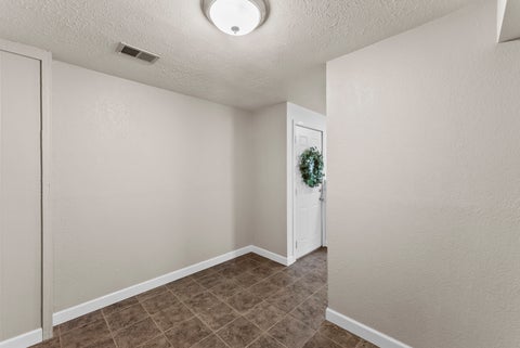 Tiny photo for 1714 Winding Hill Road, Davenport, IA 52807 (MLS # 12744421)
