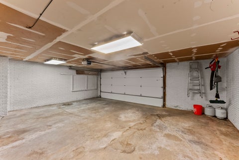 Tiny photo for 1714 Winding Hill Road, Davenport, IA 52807 (MLS # 12744421)