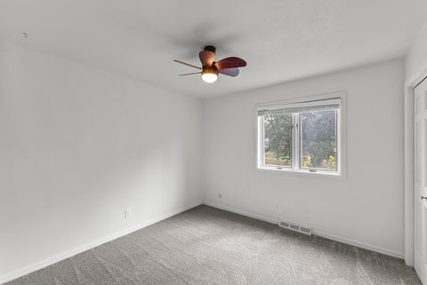 Tiny photo for 1714 Winding Hill Road, Davenport, IA 52807 (MLS # 12744421)
