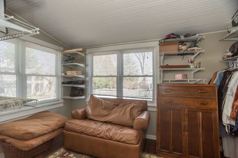 Tiny photo for 219 W Oak Avenue, Wheaton, IL 60187 (MLS # 12704371)