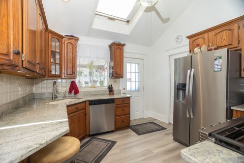 Tiny photo for 219 W Oak Avenue, Wheaton, IL 60187 (MLS # 12704371)