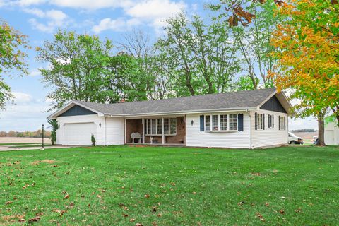 Photo of 1007 W Corning Road, Beecher, IL 60401 (MLS # 12501665)