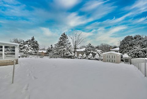 Tiny photo for 231 N Flora Parkway, Addison, IL 60101 (MLS # 12525022)