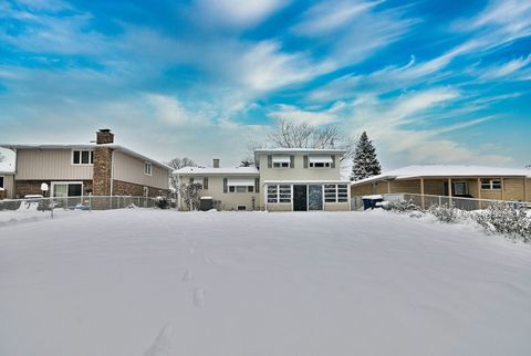 Tiny photo for 231 N Flora Parkway, Addison, IL 60101 (MLS # 12525022)