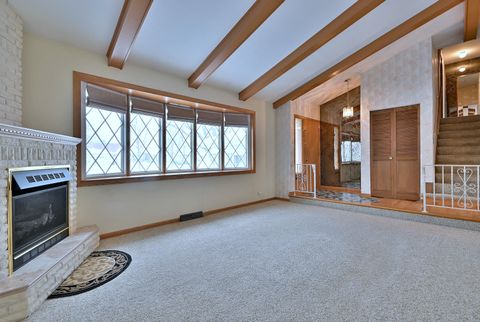 Tiny photo for 231 N Flora Parkway, Addison, IL 60101 (MLS # 12525022)