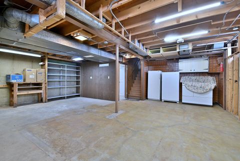 Tiny photo for 231 N Flora Parkway, Addison, IL 60101 (MLS # 12525022)