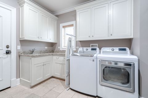 Tiny photo for 218 Coolidge Place, Libertyville, IL 60048 (MLS # 12567532)