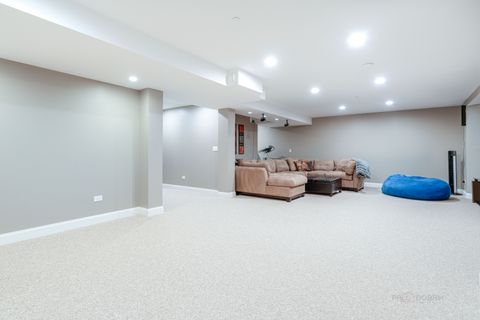 Tiny photo for 218 Coolidge Place, Libertyville, IL 60048 (MLS # 12567532)