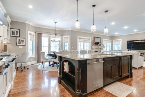 Tiny photo for 218 Coolidge Place, Libertyville, IL 60048 (MLS # 12567532)