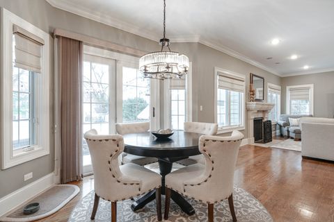 Tiny photo for 218 Coolidge Place, Libertyville, IL 60048 (MLS # 12567532)