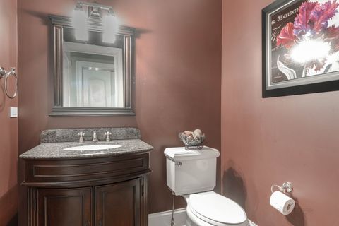 Tiny photo for 218 Coolidge Place, Libertyville, IL 60048 (MLS # 12567532)