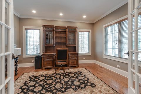 Tiny photo for 218 Coolidge Place, Libertyville, IL 60048 (MLS # 12567532)