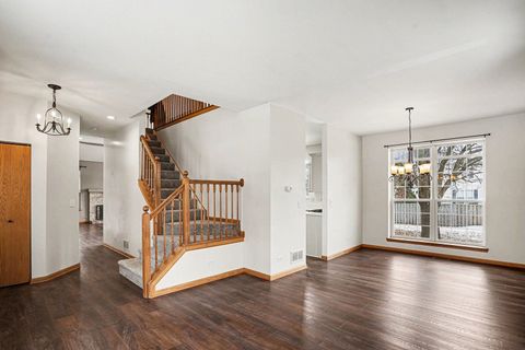 Tiny photo for 541 Wingpointe Drive, Aurora, IL 60506 (MLS # 12558166)