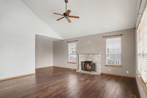 Tiny photo for 541 Wingpointe Drive, Aurora, IL 60506 (MLS # 12558166)