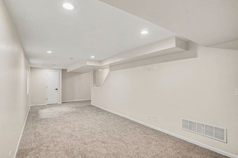 Tiny photo for 541 Wingpointe Drive, Aurora, IL 60506 (MLS # 12558166)