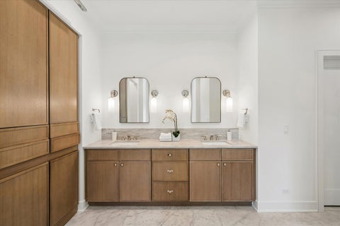 Tiny photo for 880 Bittersweet Drive, Northbrook, IL 60062 (MLS # 12691029)