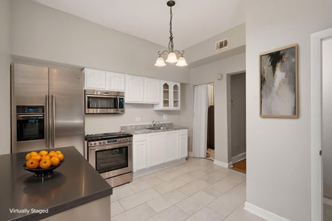 Tiny photo for 5618 S Prairie Avenue #2, Chicago, IL 60637 (MLS # 12766880)