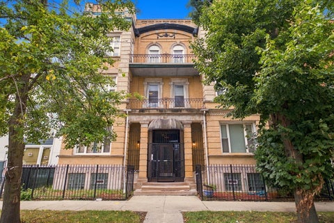 Photo of 5618 S Prairie Avenue #2, Chicago, IL 60637 (MLS # 12766880)