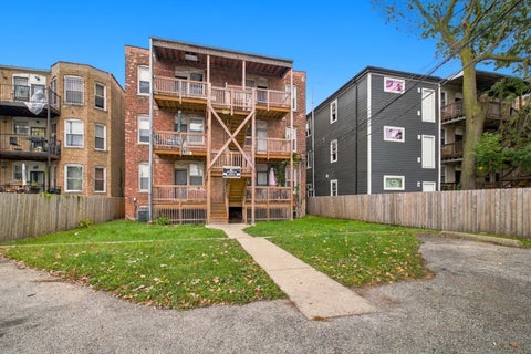 Tiny photo for 5618 S Prairie Avenue #2, Chicago, IL 60637 (MLS # 12766880)