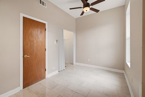 Tiny photo for 5618 S Prairie Avenue #2, Chicago, IL 60637 (MLS # 12766880)